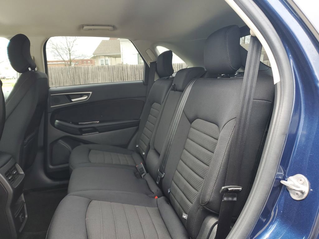 Used 2017 Ford Edge SEL image 9