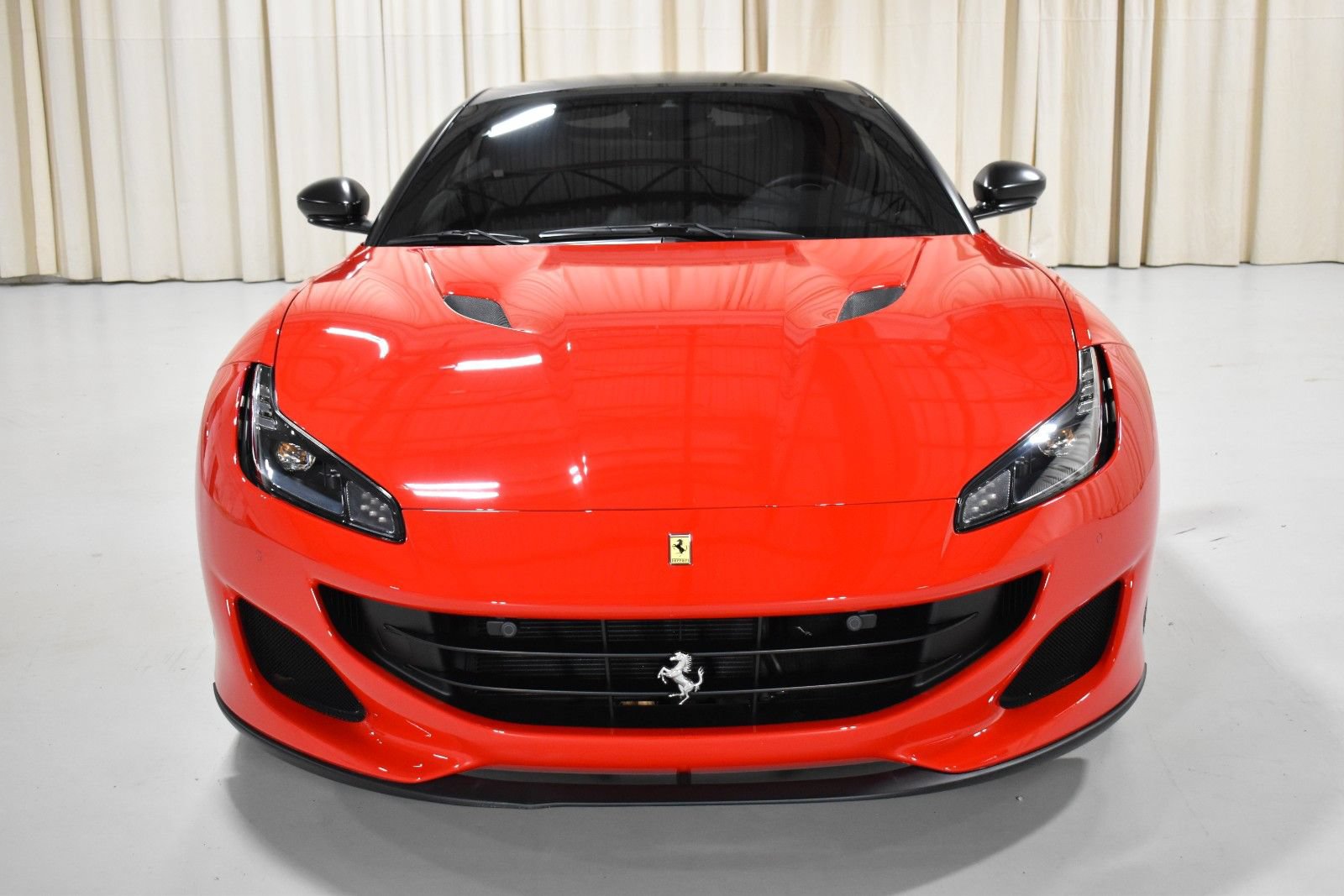 Used 2020 Ferrari Portofino RWD image 8