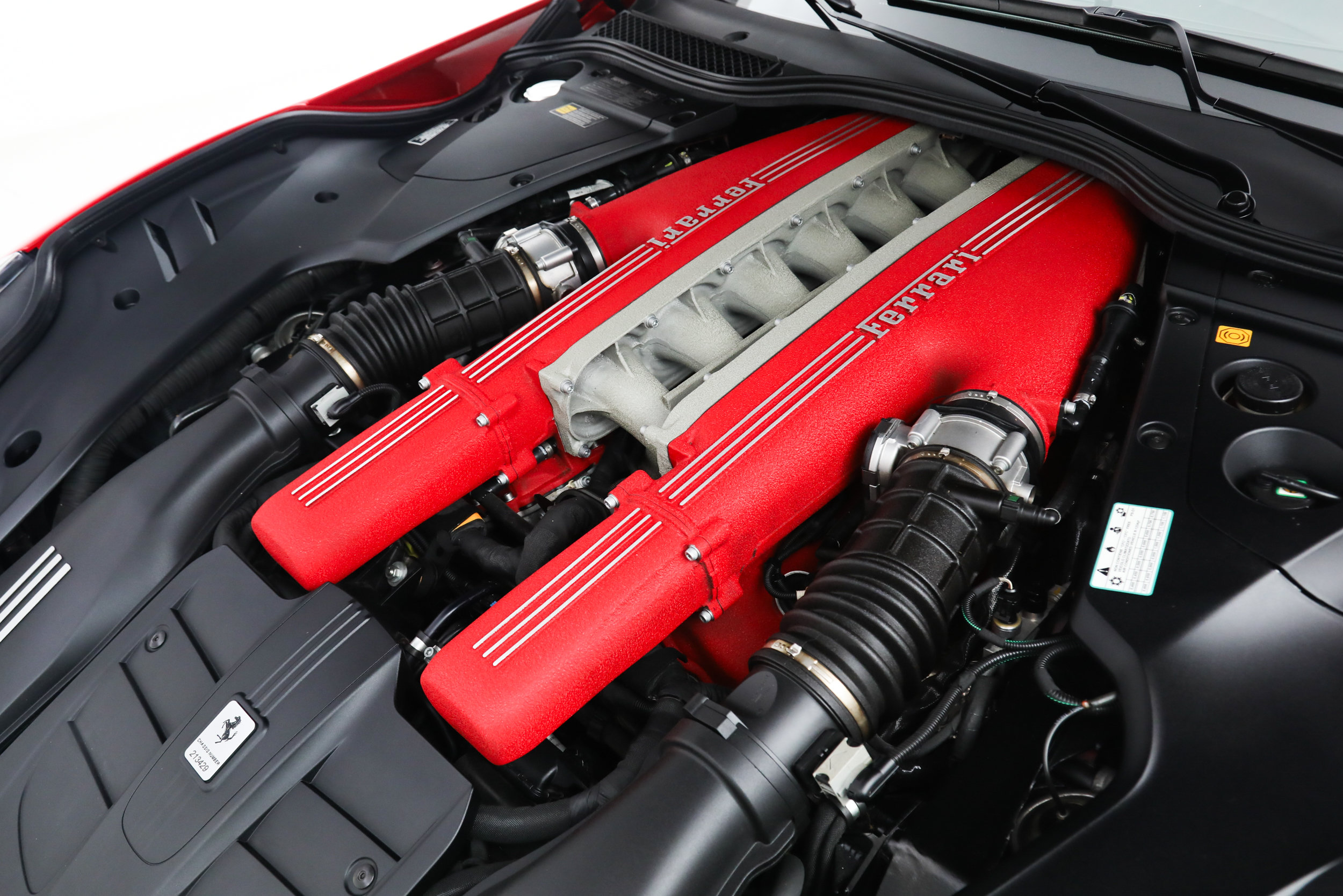 Used 2016 Ferrari F12 Berlinetta RWD image 34