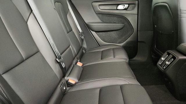 Used 2026 Volvo XC40 B5 Ultra w/ Climate Package AWD/4WD image 32