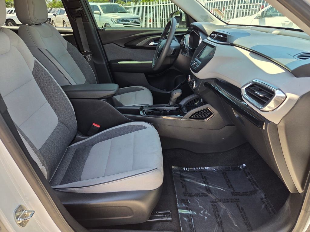 Certified 2021 Chevrolet TrailBlazer LT AWD/4WD image 16