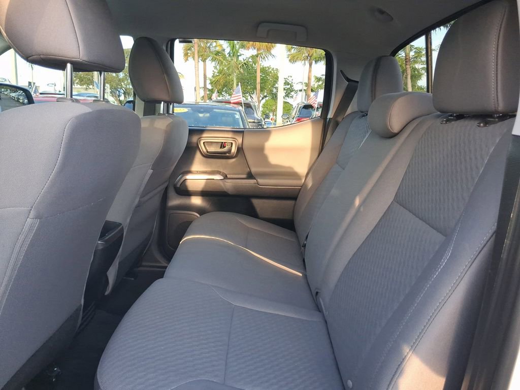 Used 2023 Toyota Tacoma SR5 AWD/4WD image 8