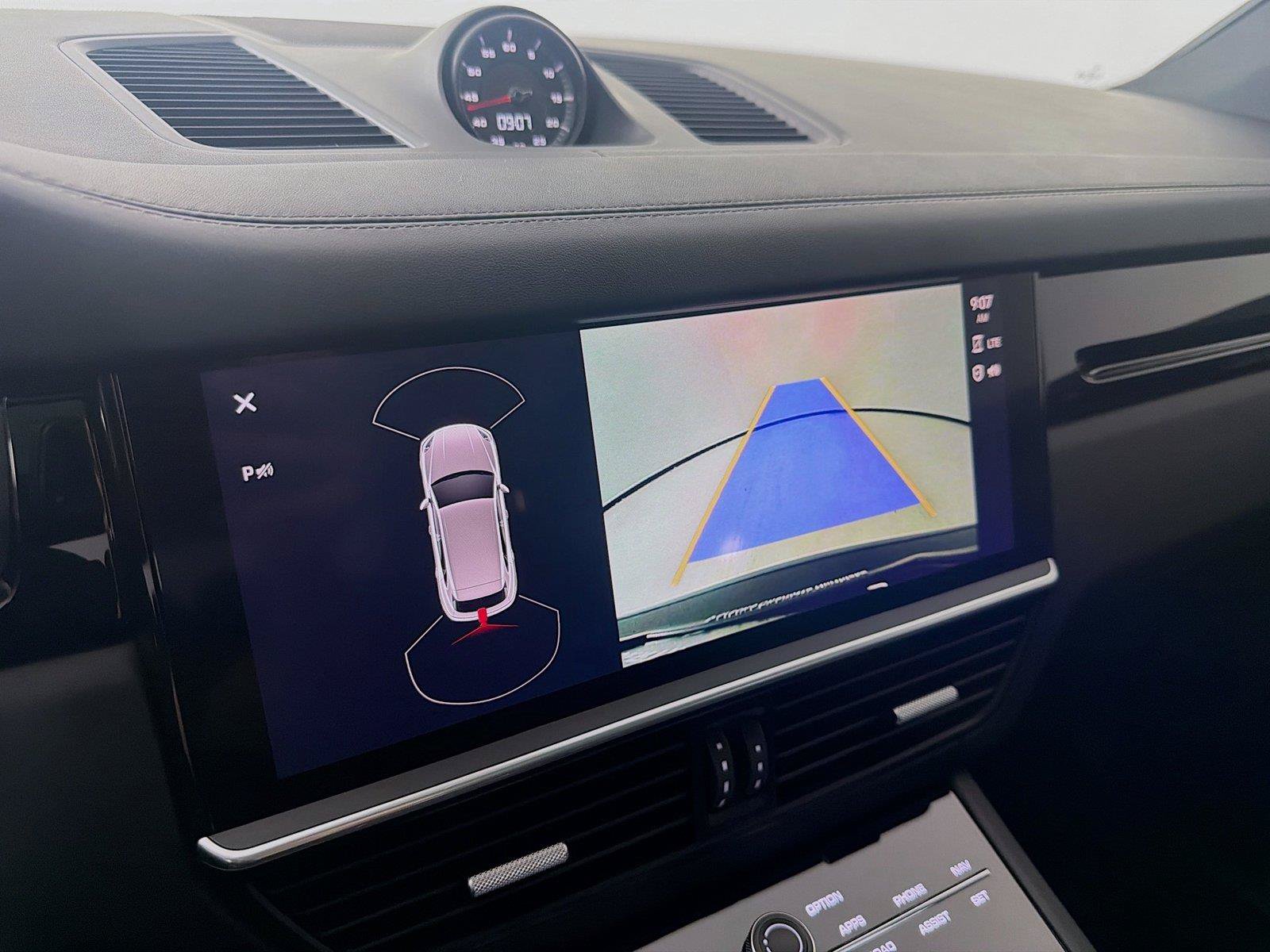 Certified 2023 Porsche Cayenne S AWD/4WD image 18