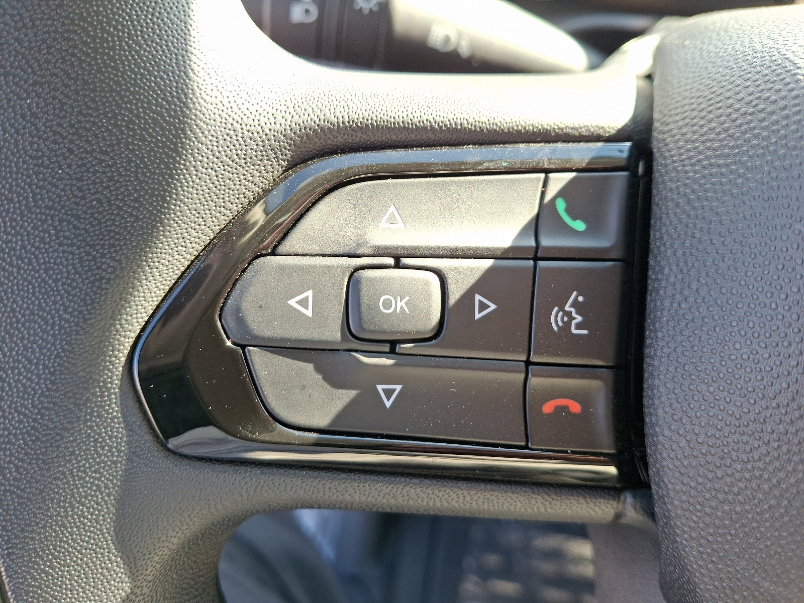 New 2024 RAM ProMaster 2500 w/ Convenience Group image 16