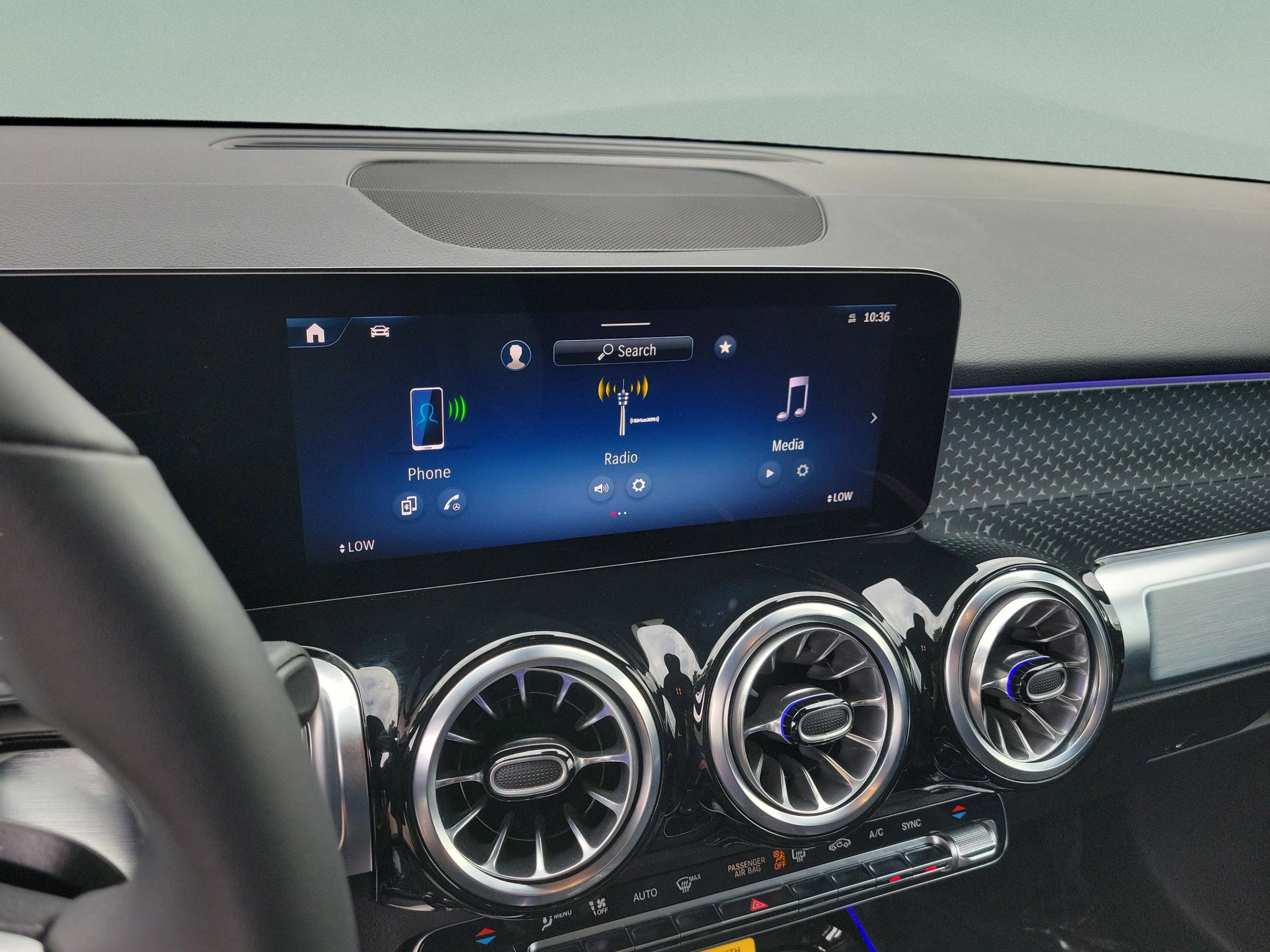 Certified 2025 Mercedes-Benz GLB 250 image 32