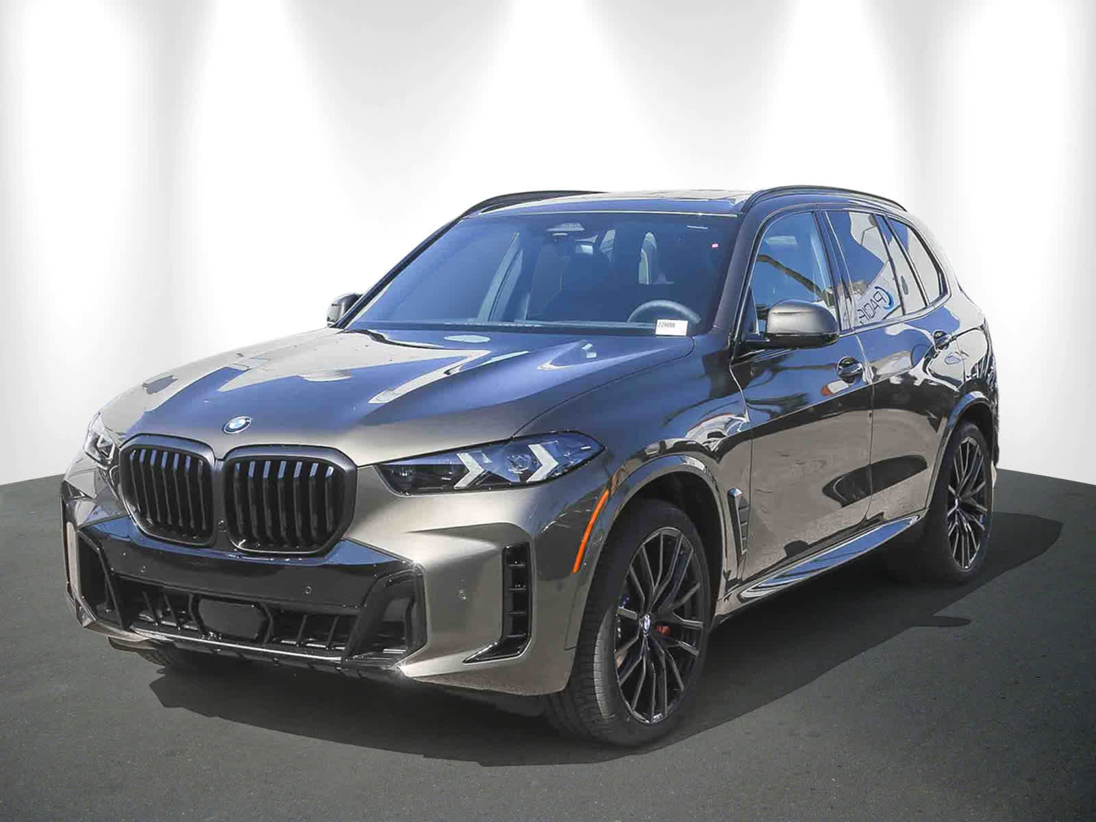New 2026 BMW X5 xDrive40i w/ M Sport Package image 3