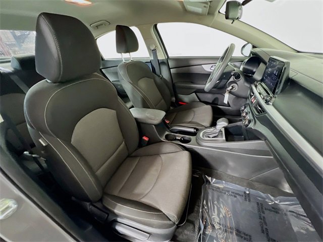 Used 2023 Kia Forte LXS image 22
