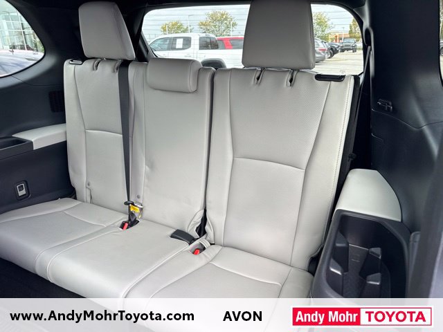 Used 2026 Toyota Grand Highlander AWD Hybrid image 18