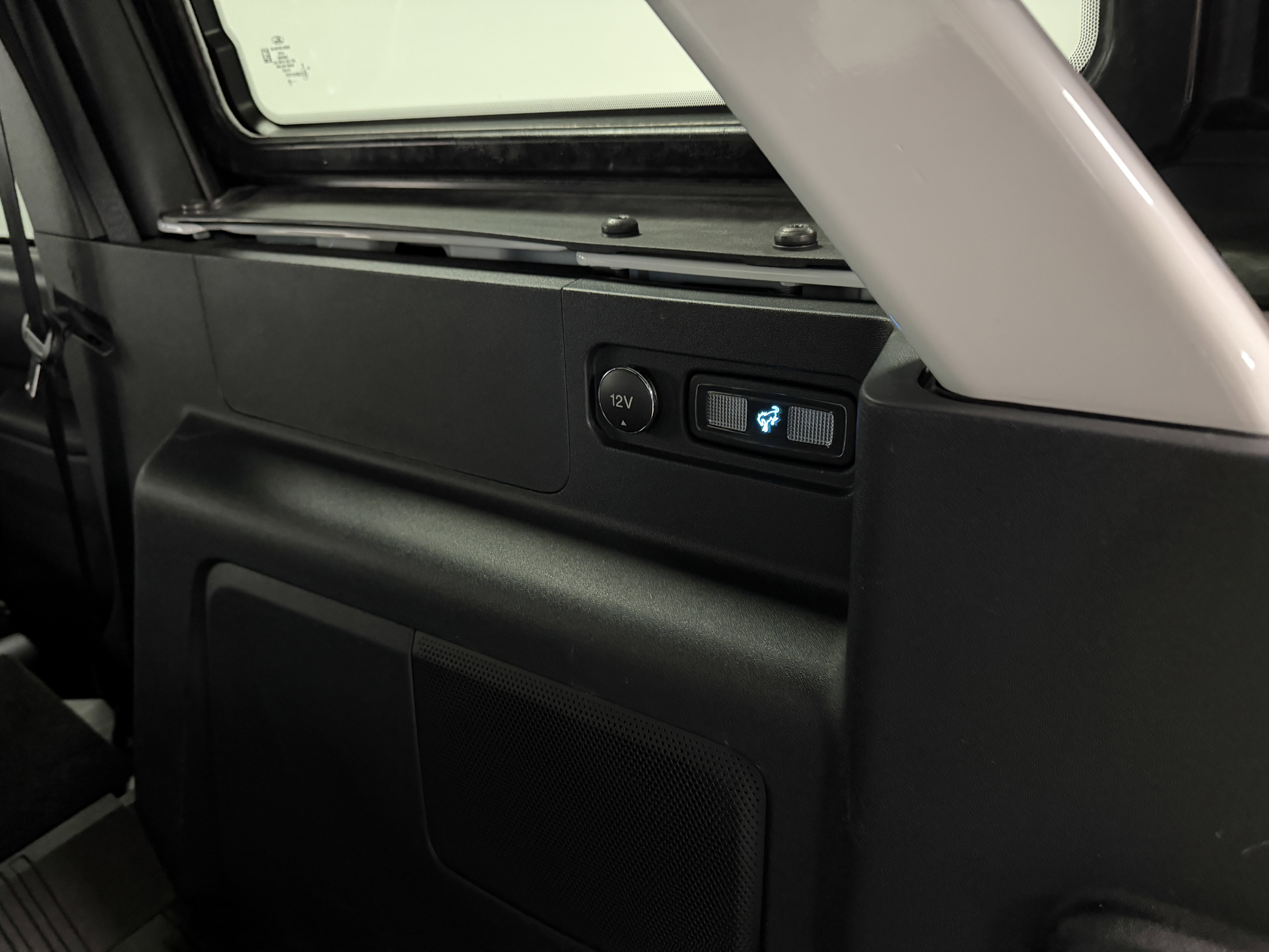 Used 2025 Ford Bronco Outer Banks image 28