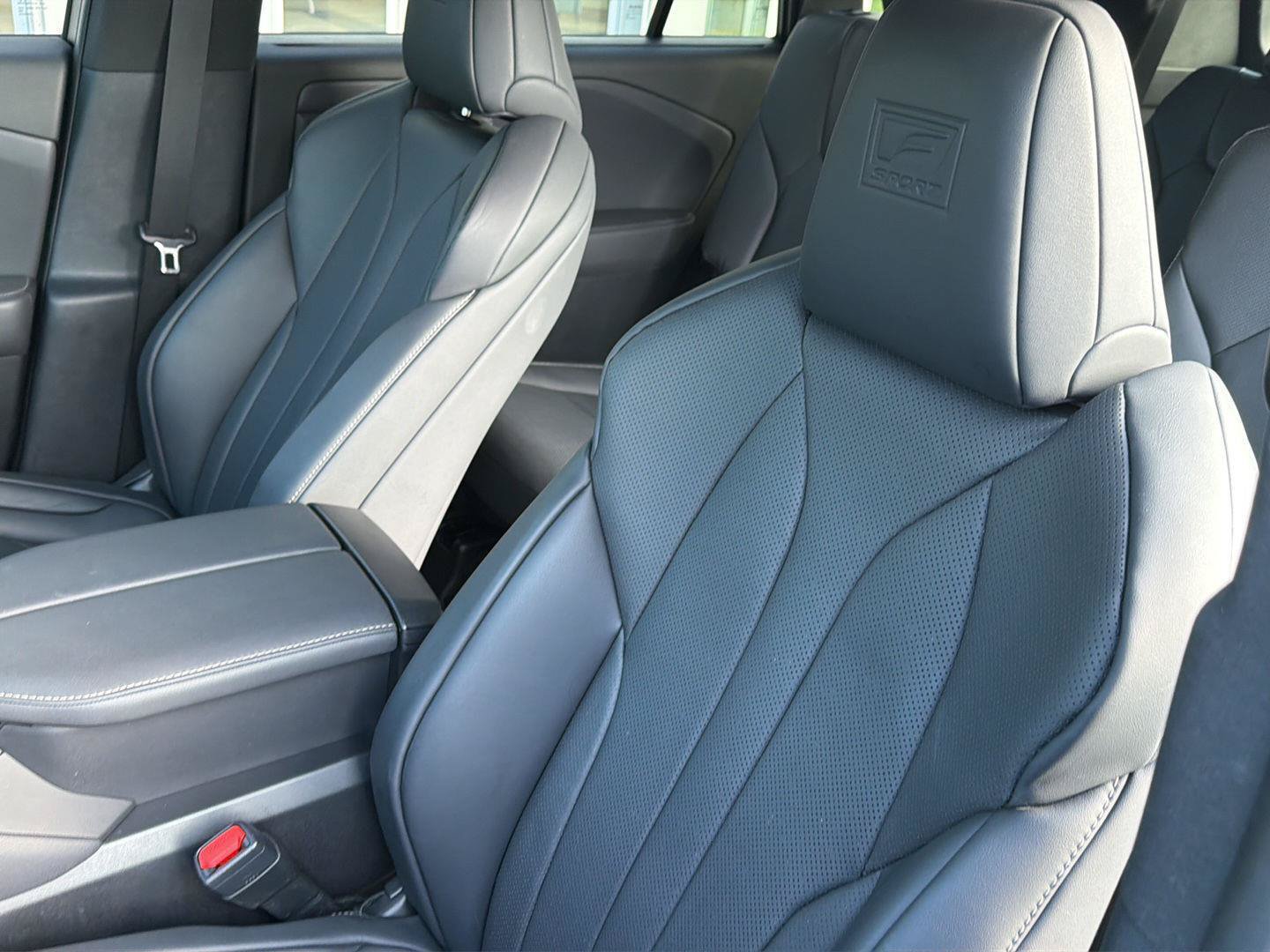 Certified 2025 Lexus TX 500h AWD w/ Technology Package image 31