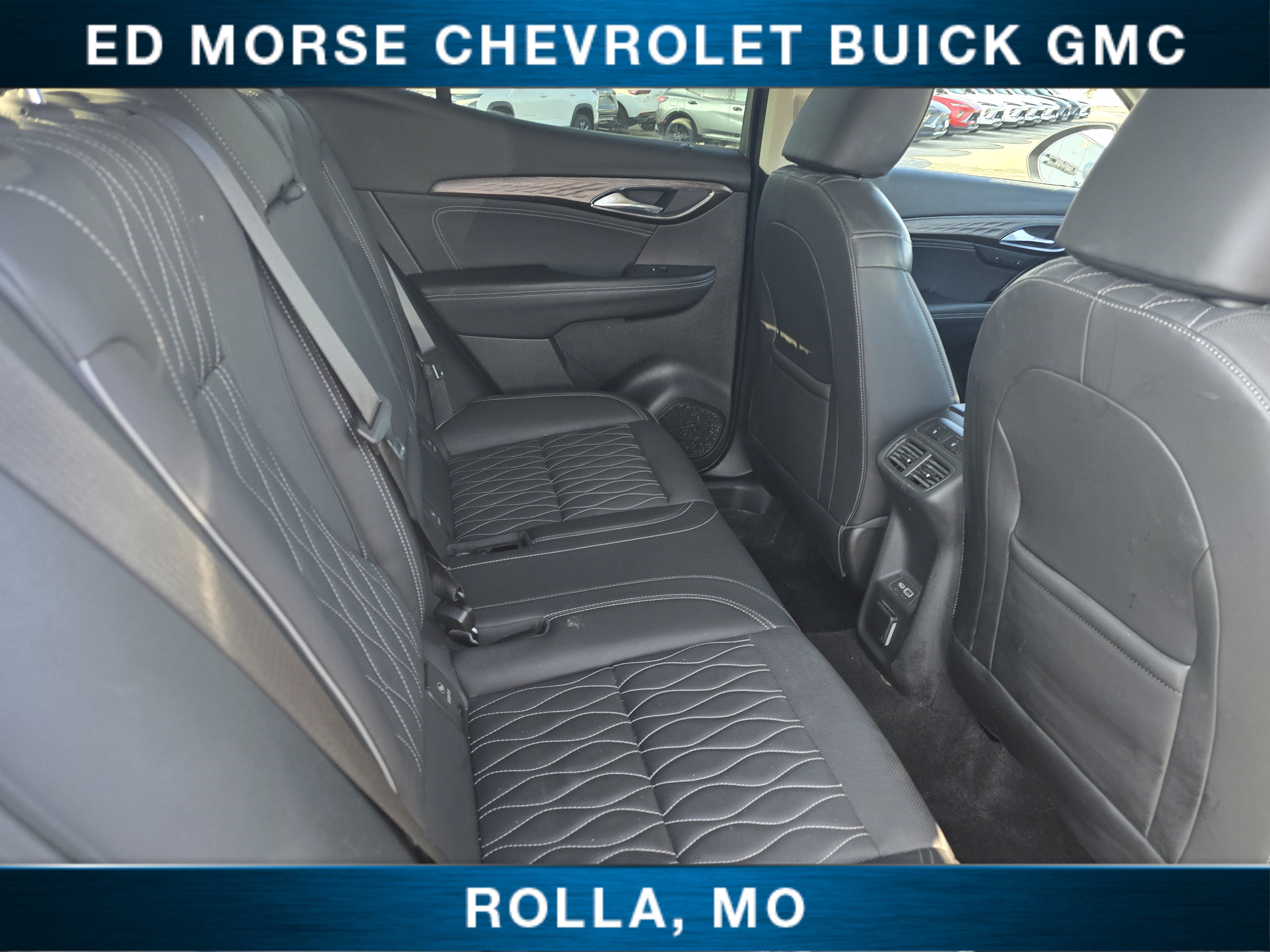 Used 2023 Buick Envision Avenir image 22