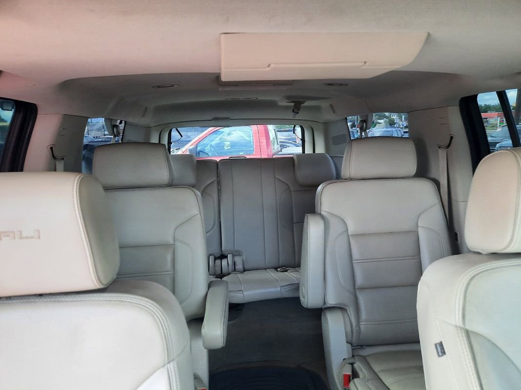 Used 2017 GMC Yukon XL Denali w/ Open Road Package AWD/4WD image 21