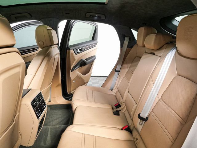 Certified 2023 Porsche Cayenne S AWD/4WD image 23