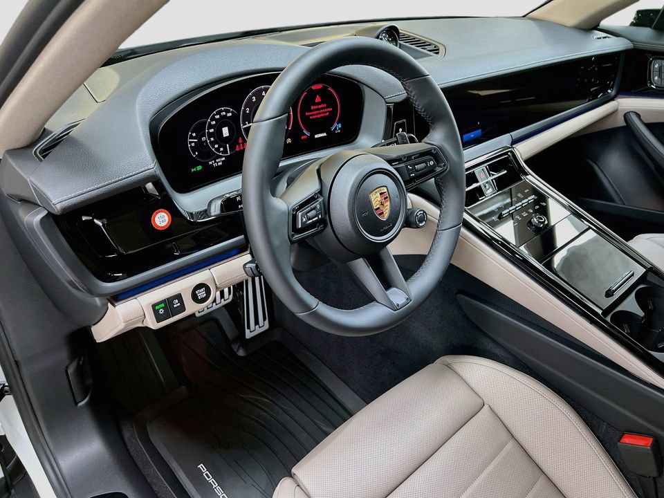 New 2026 Porsche Panamera 4 AWD/4WD image 4