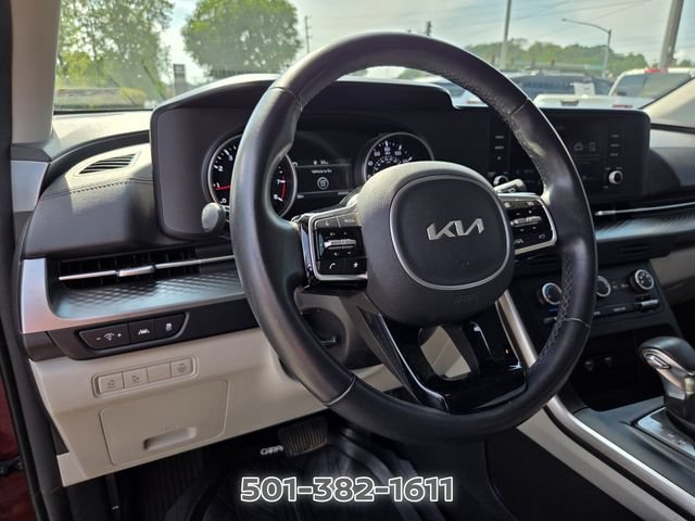 Used 2023 Kia Carnival LX FWD image 11
