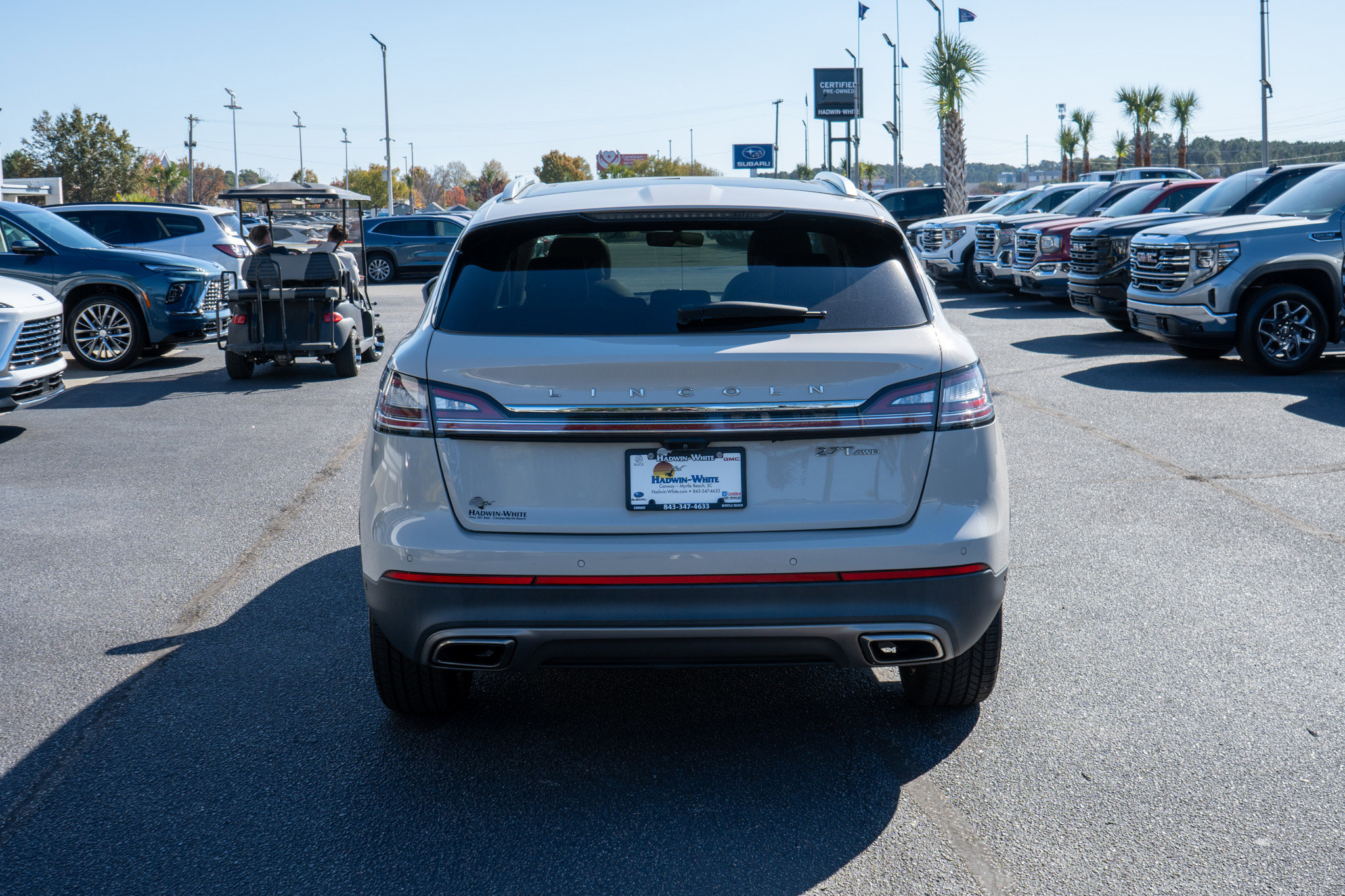 Used 2020 Lincoln Nautilus Reserve w/ Equipment Group 201A image 4