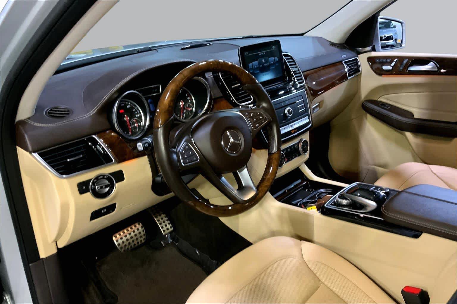 Used 2017 Mercedes-Benz GLE 400 4MATIC image 18