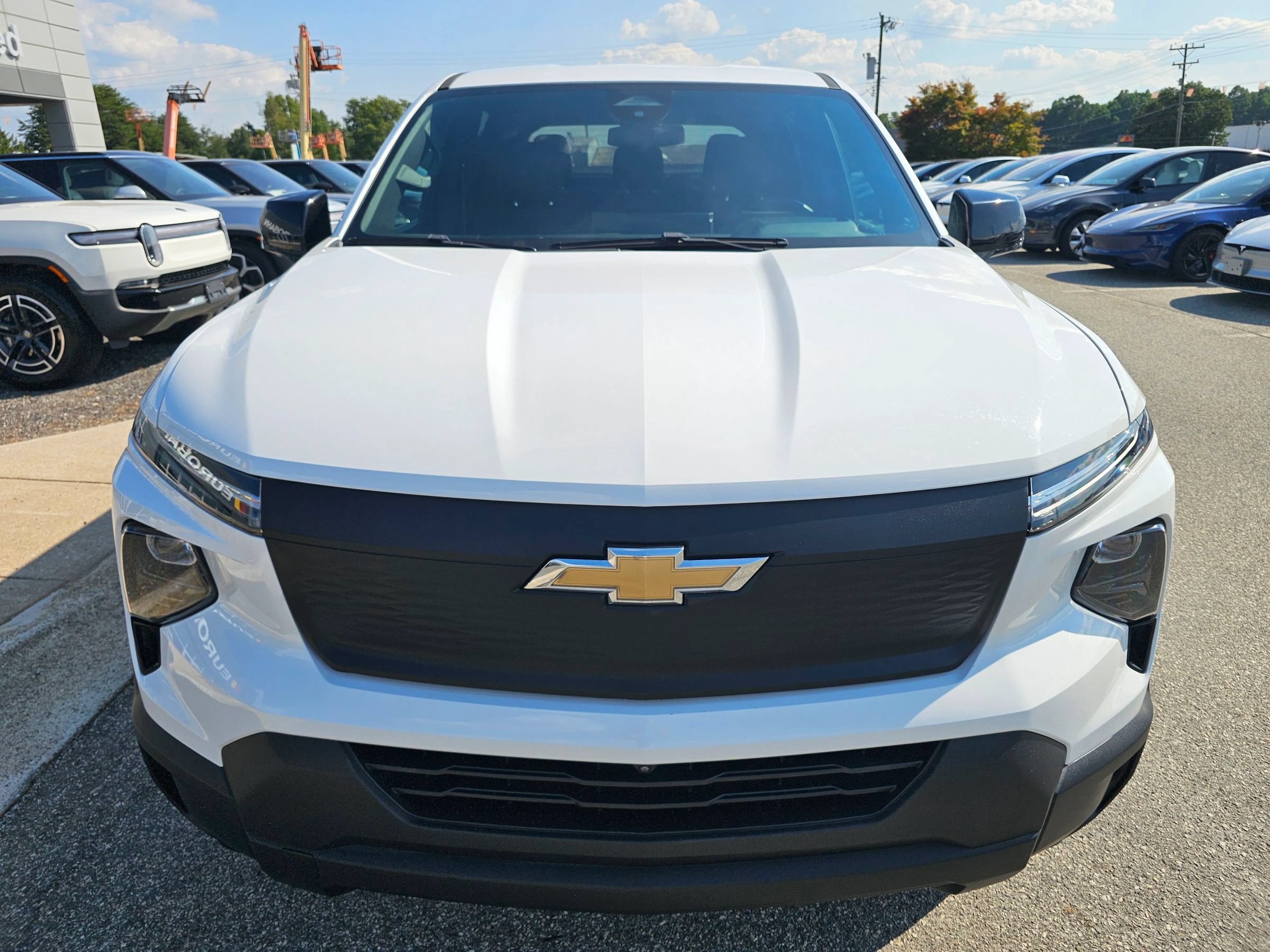 Used 2024 Chevrolet Silverado EV W/T AWD/4WD image 9