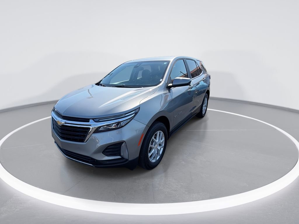 Used 2024 Chevrolet Equinox LT AWD/4WD image 4