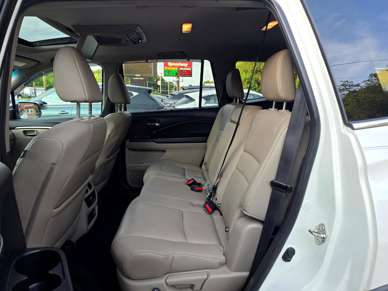 Used 2017 Honda Pilot EX-L image 11