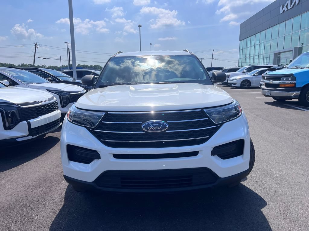 Used 2024 Ford Explorer XLT RWD image 7