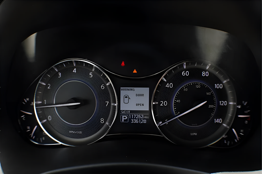 Used 2018 INFINITI QX80 2WD w/ Driver Assistance Package image 16