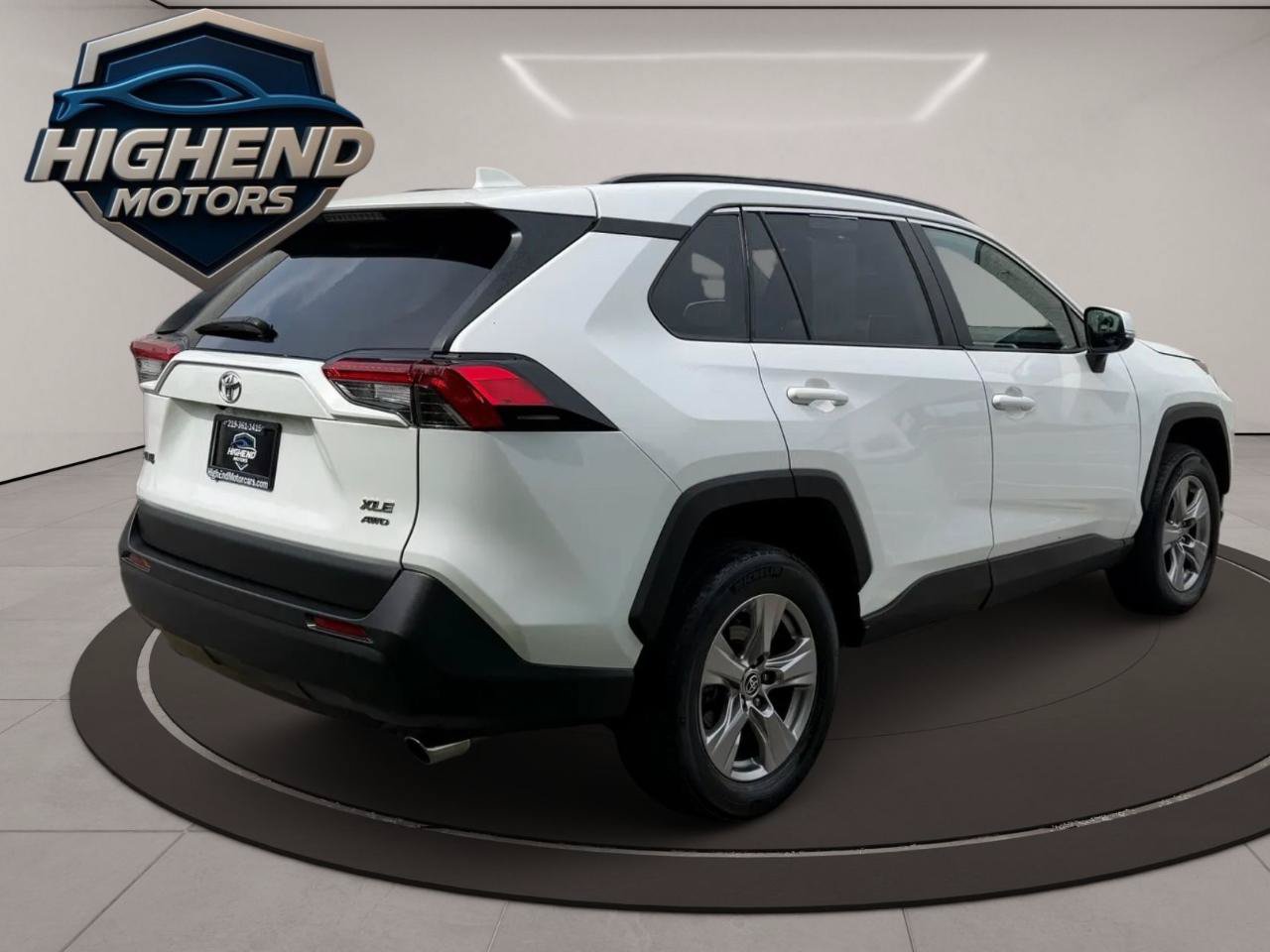Used 2023 Toyota RAV4 XLE AWD/4WD image 6