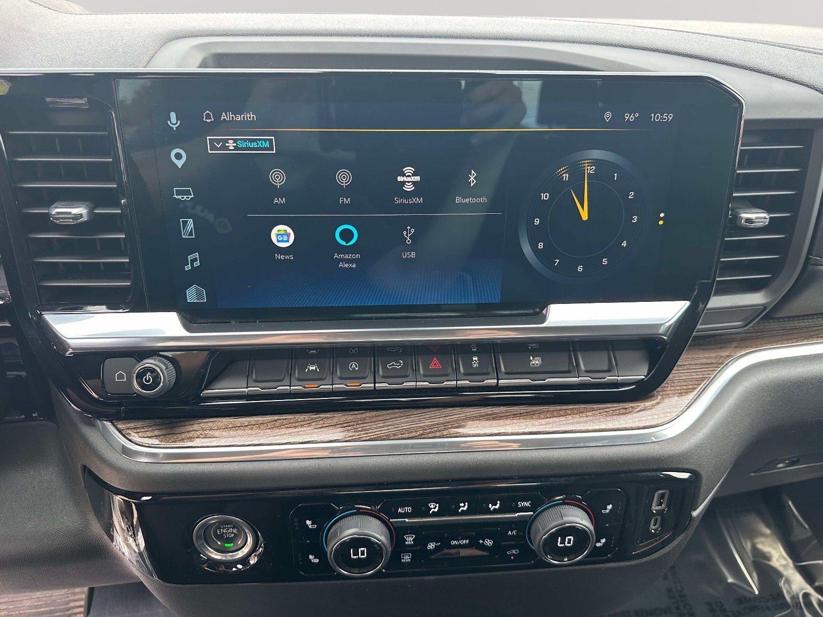Used 2023 Chevrolet Silverado 1500 RST AWD/4WD image 9