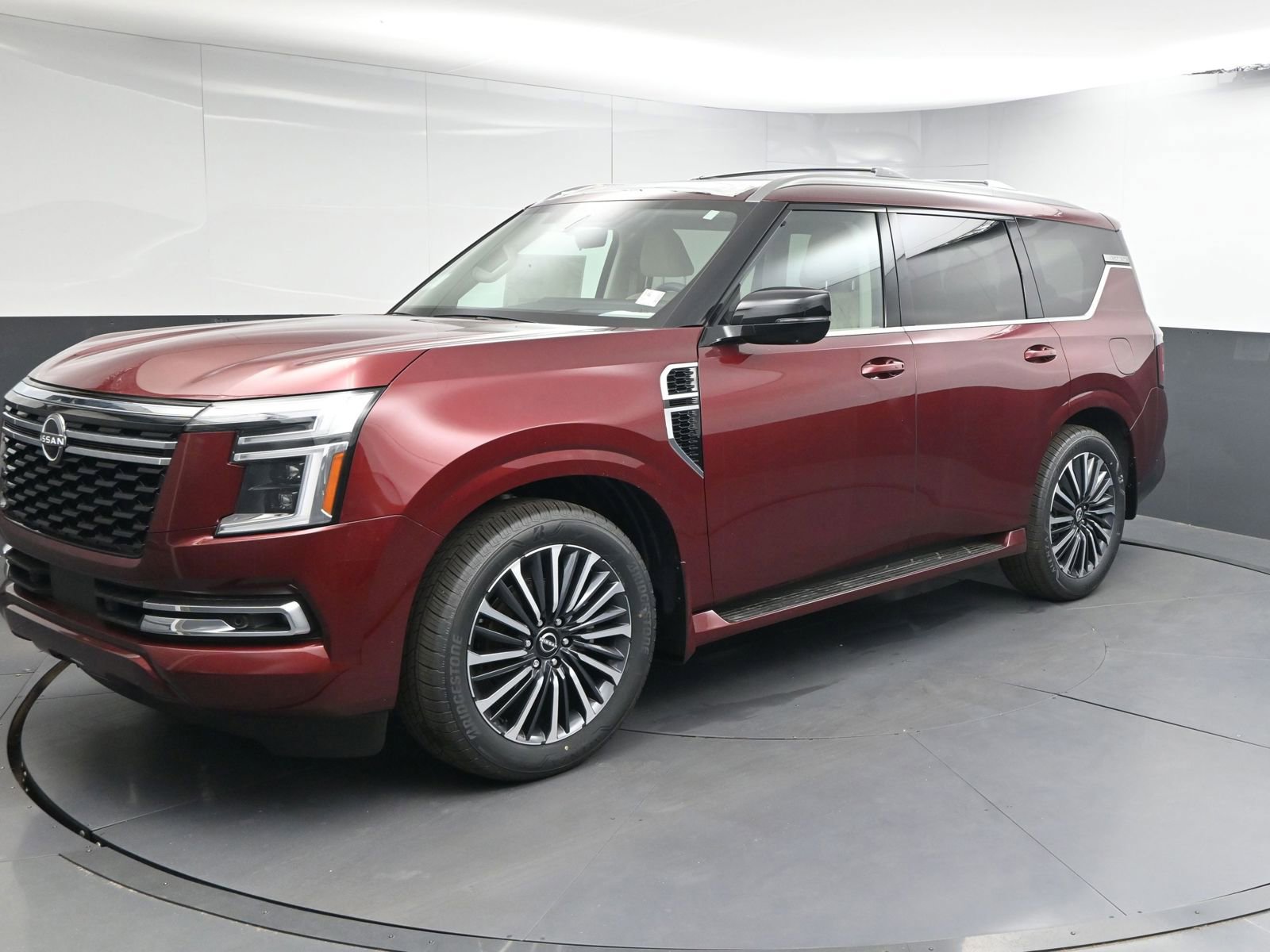 New 2025 Nissan Armada Platinum Reserve w/ Convenience Package RWD image 3