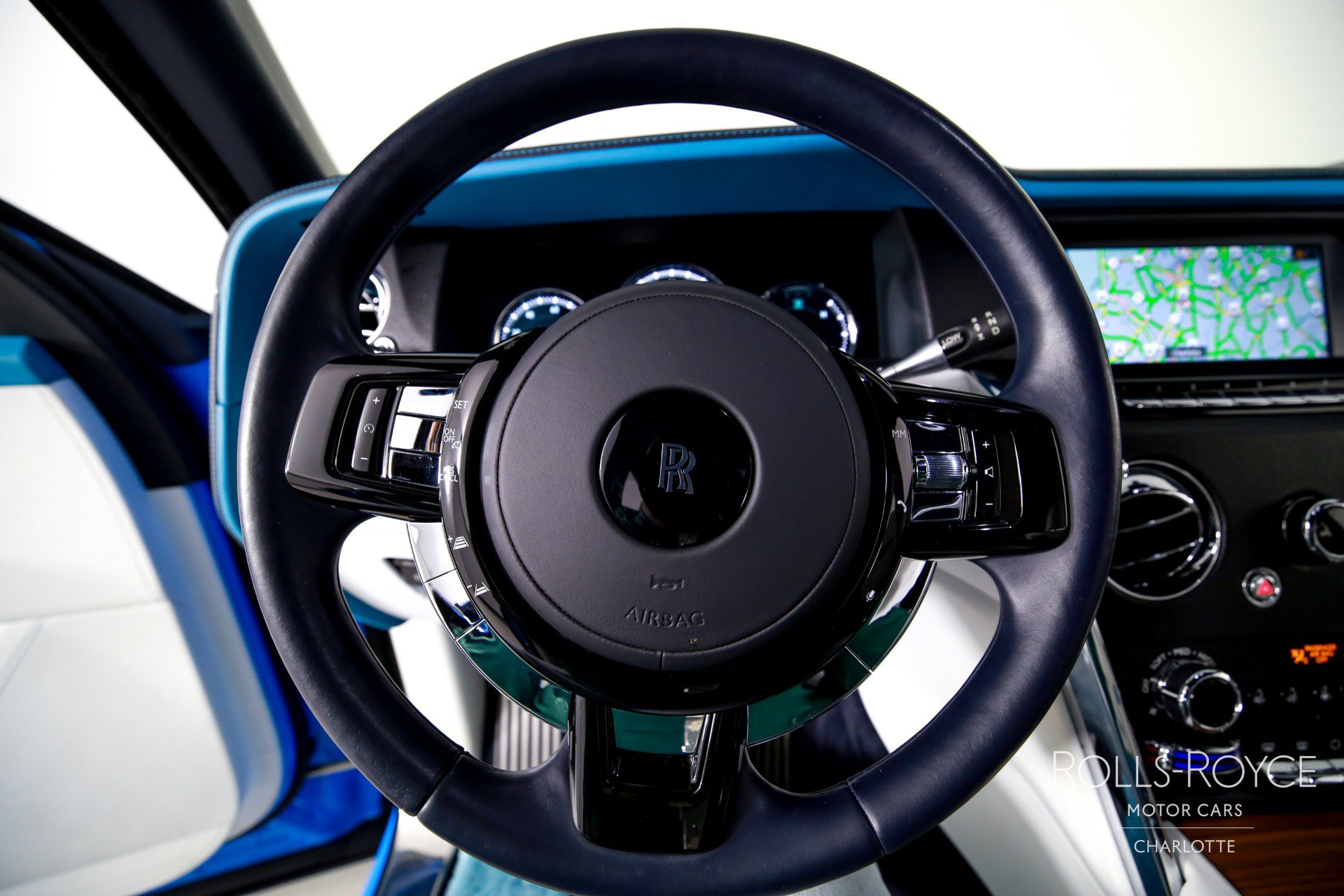 Used 2023 Rolls-Royce Cullinan image 15