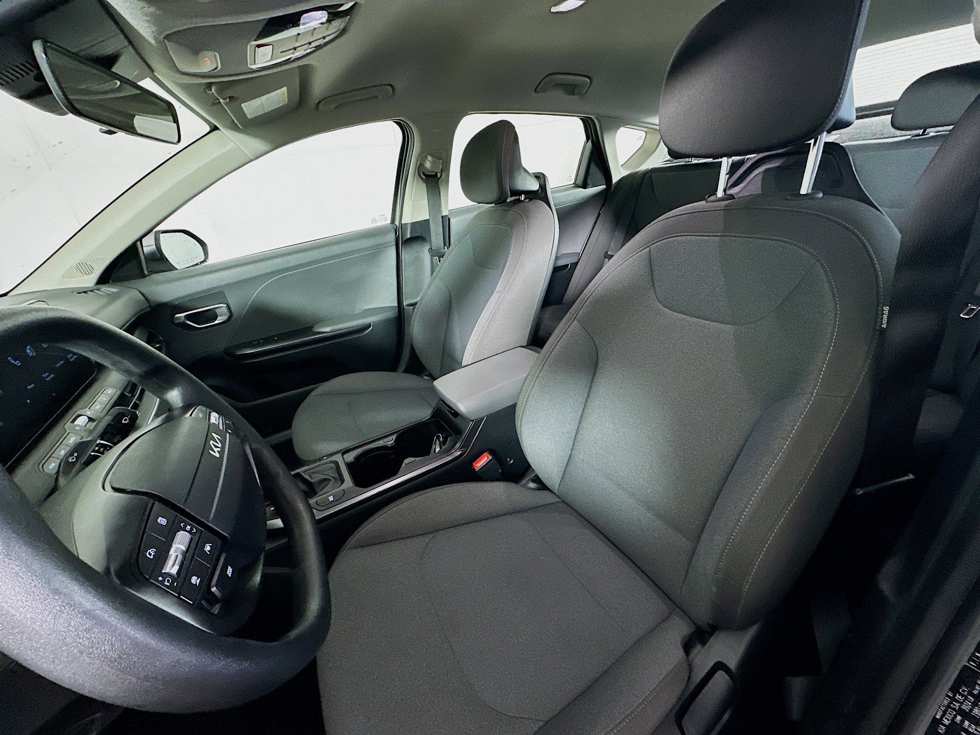 Used 2025 Kia K4 LXS image 13