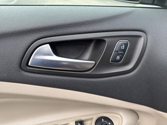 Used 2018 Ford Escape SEL image 30