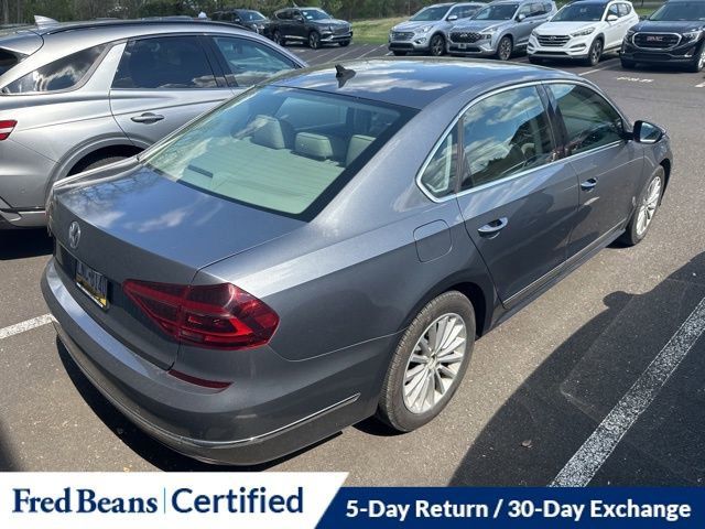 Used 2017 Volkswagen Passat 1.8T SE w/ SE Lighting Package FWD image 11