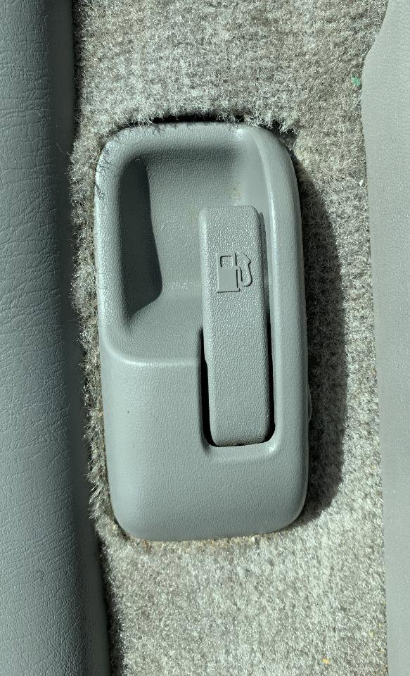 Used 2009 Toyota Sienna XLE FWD image 17