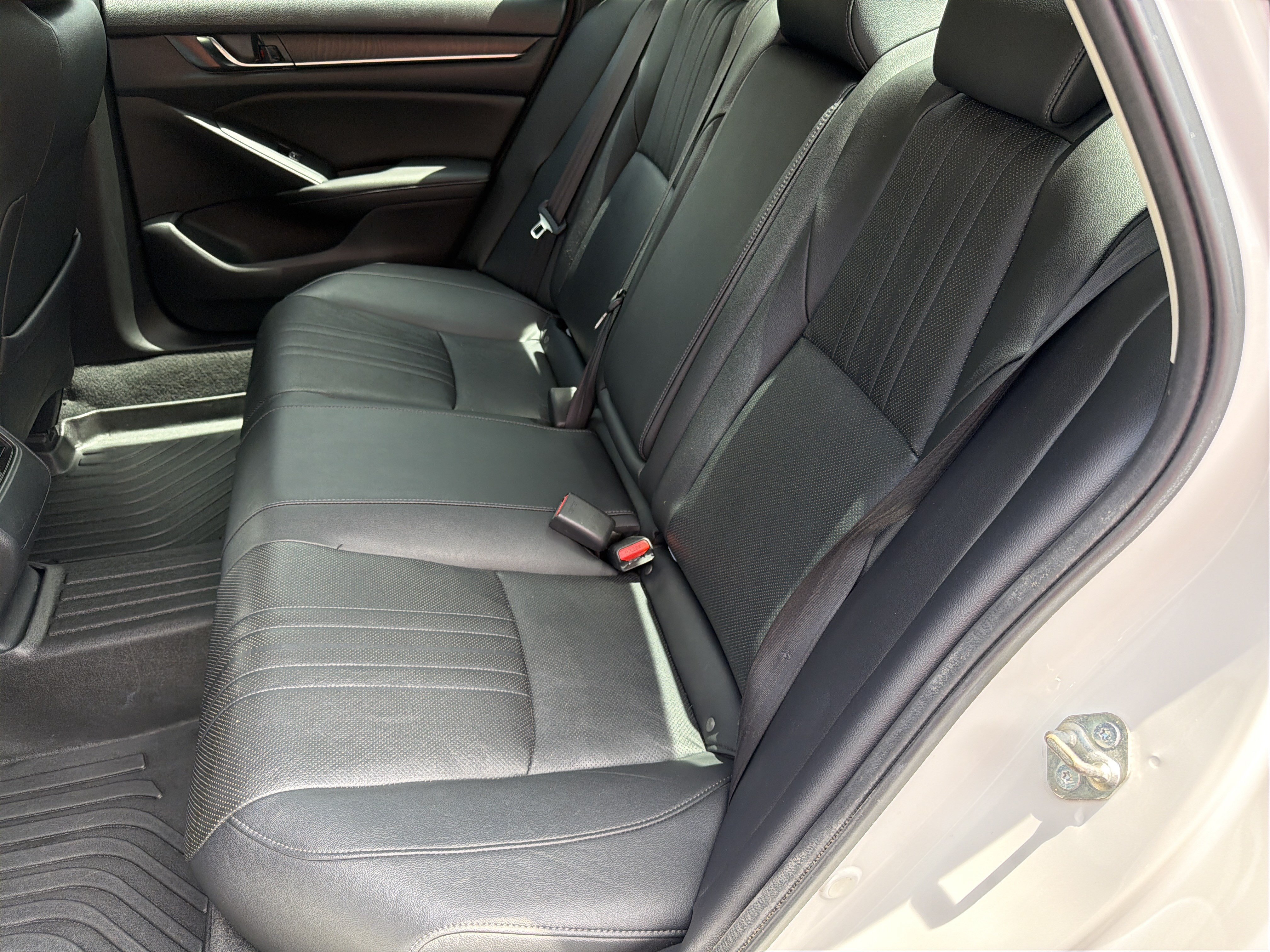 Used 2020 Honda Accord EX-L image 19