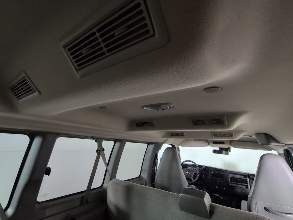 Certified 2025 Chevrolet Express 3500 LT w/ LT Preferred Equipment Group RWD image 34