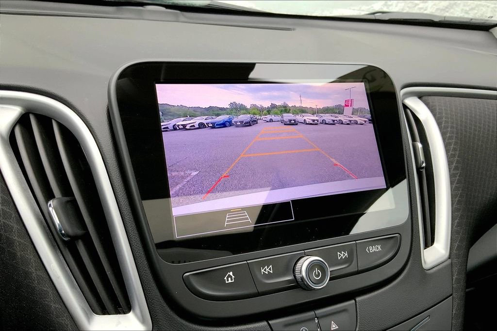 Used 2024 Chevrolet Malibu LT image 23