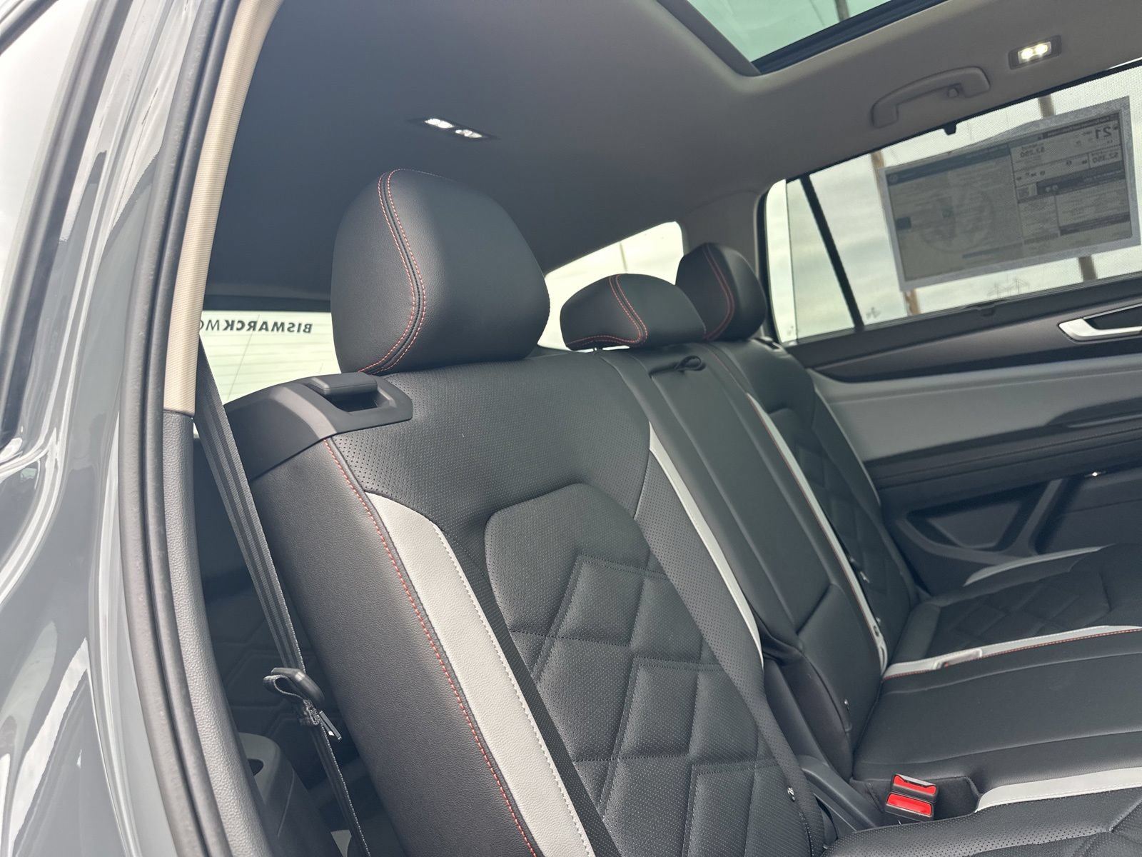 New 2026 Volkswagen Atlas Peak Edition AWD/4WD image 38