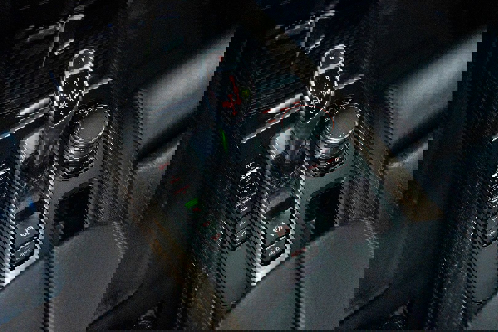 Used 2018 BMW X5 xDrive50i w/ M Sport Package image 54