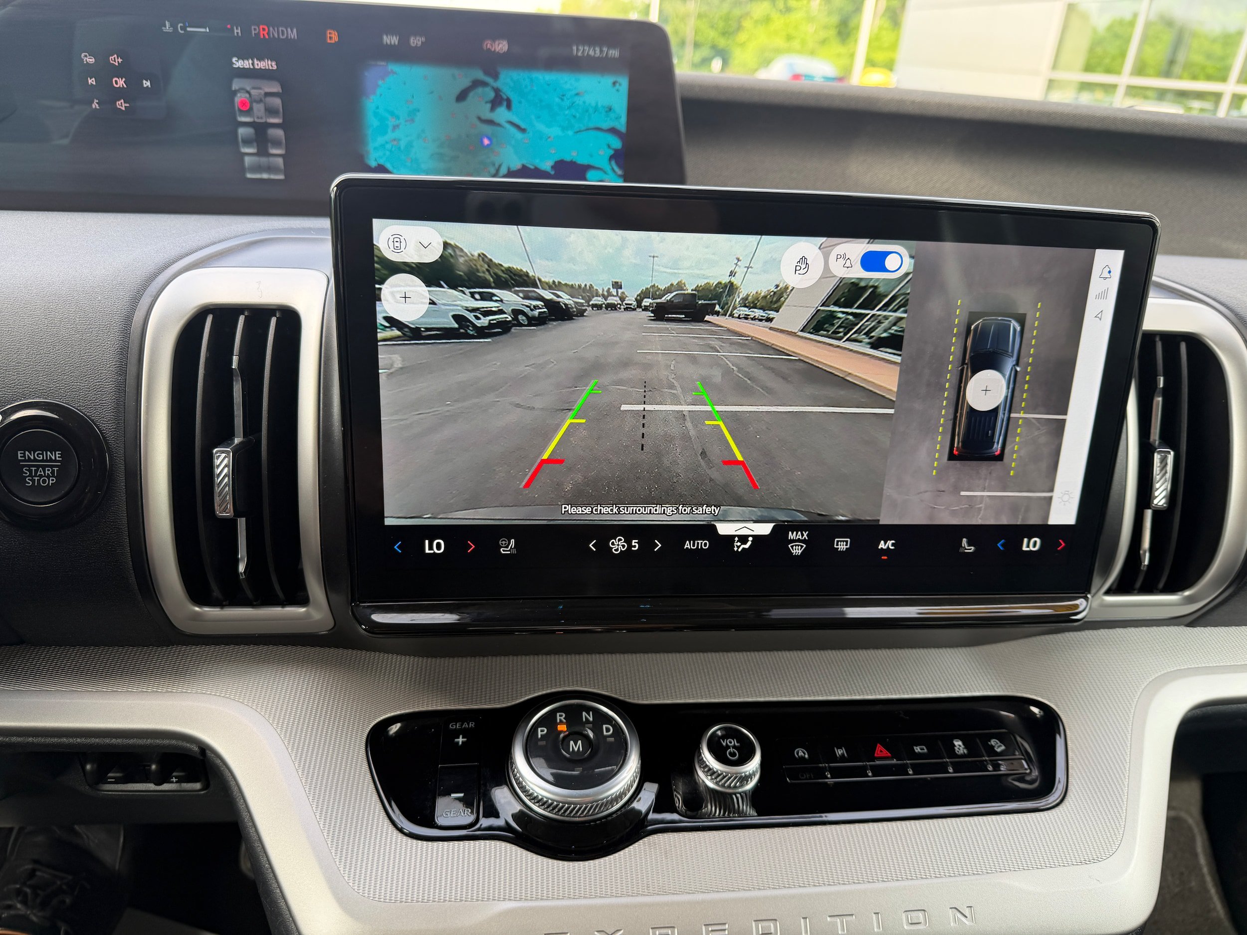 Certified 2025 Ford Expedition Active AWD/4WD image 31