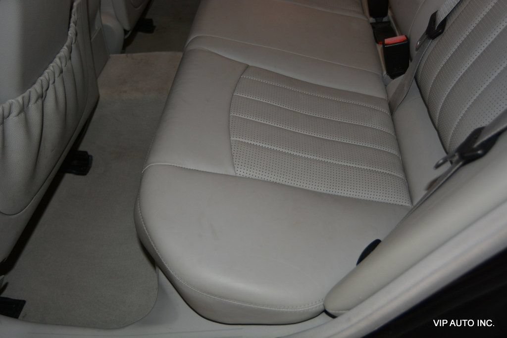 Used 2005 Mercedes-Benz C 55 AMG Sedan image 27
