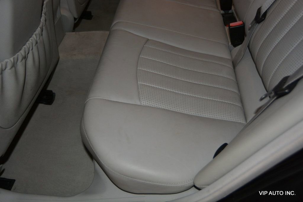 Used 2005 Mercedes-Benz C 55 AMG Sedan image 27