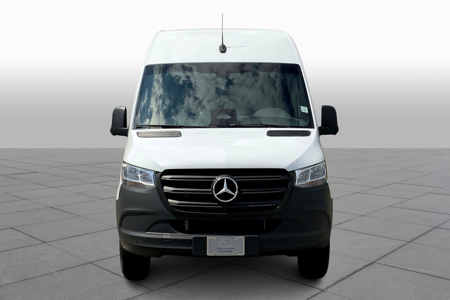 Used 2025 Mercedes-Benz Sprinter 2500 image 3