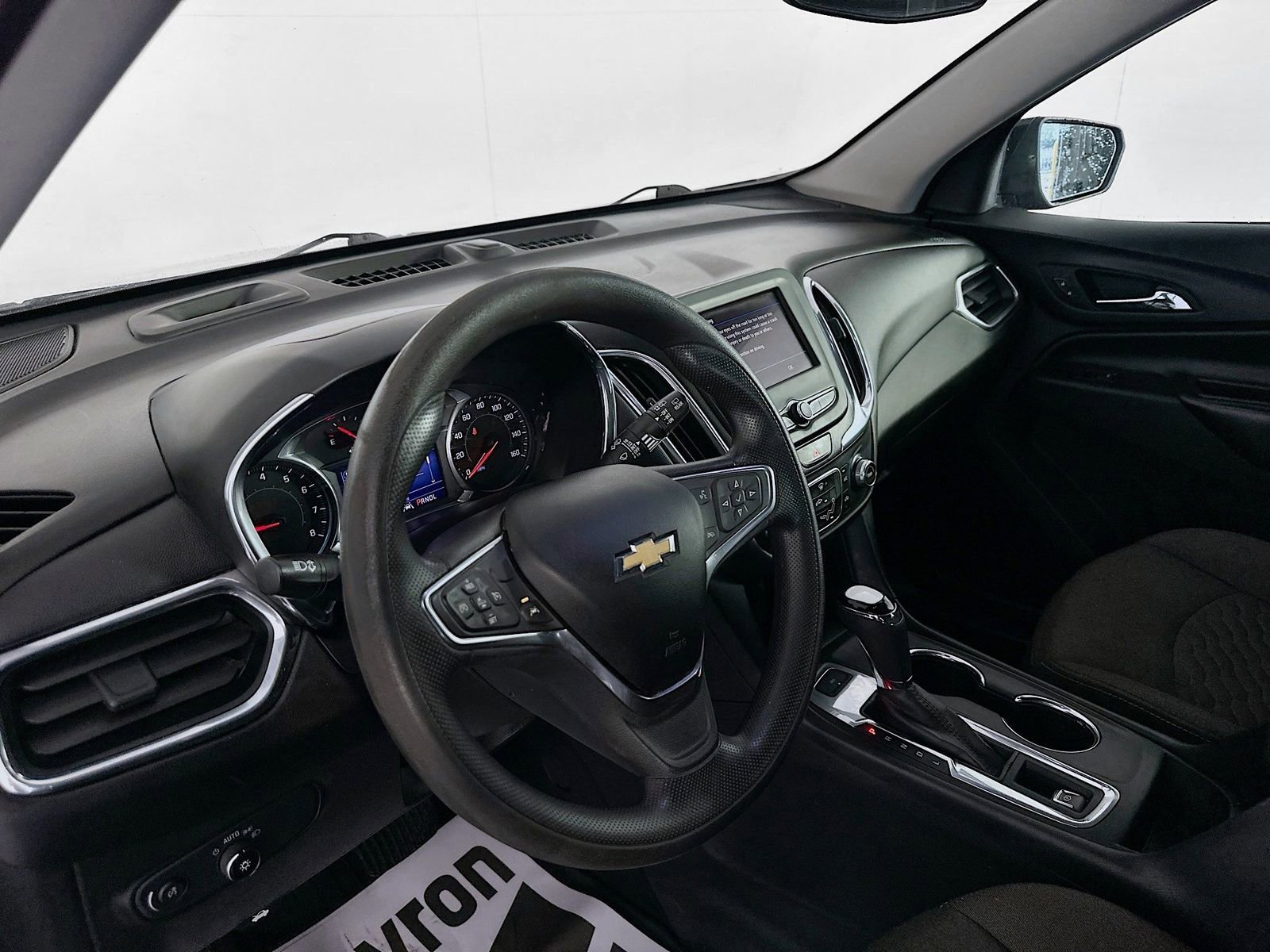 Used 2020 Chevrolet Equinox LT AWD/4WD image 9
