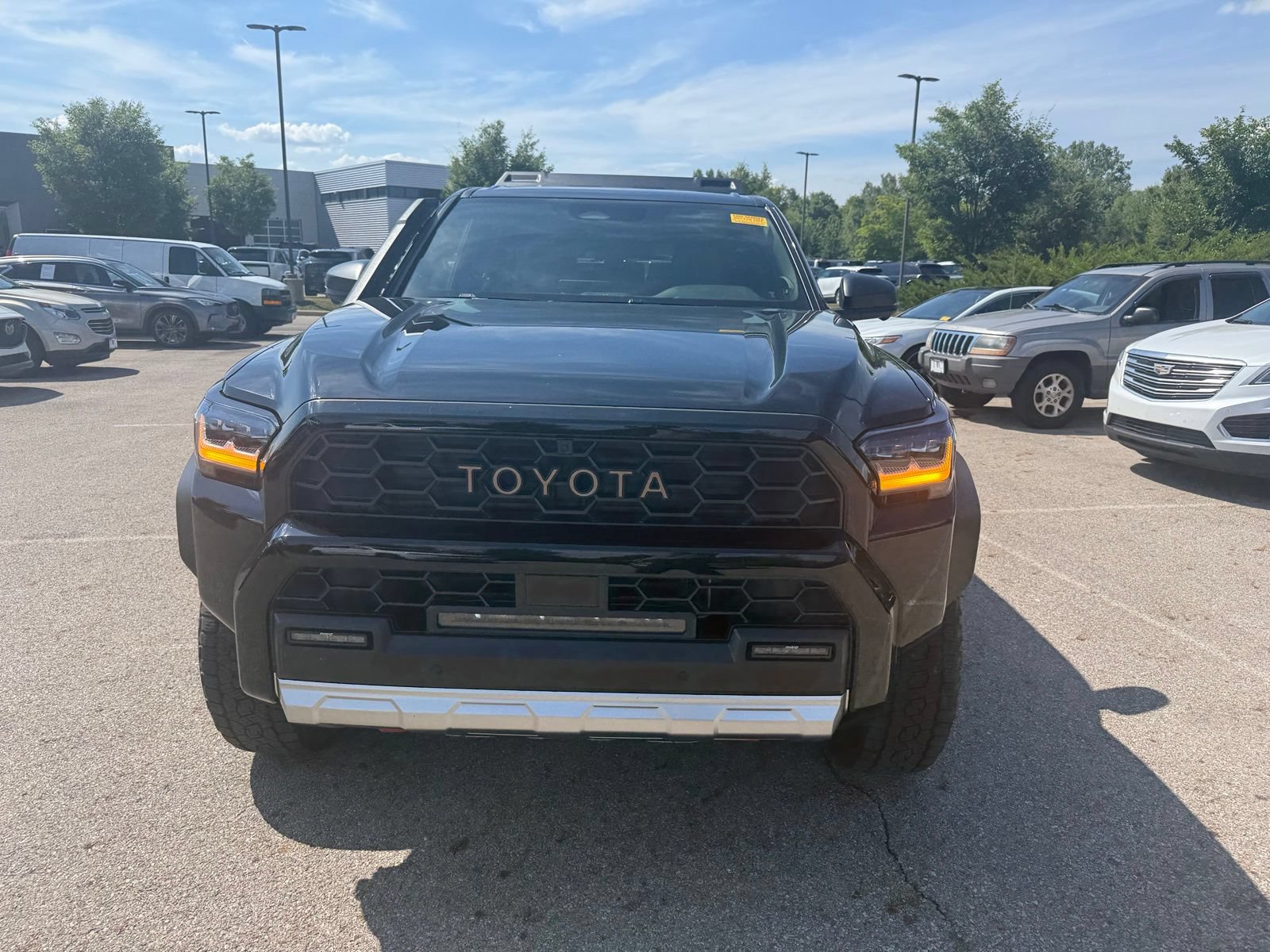 Used 2025 Toyota 4Runner Trailhunter AWD/4WD image 2