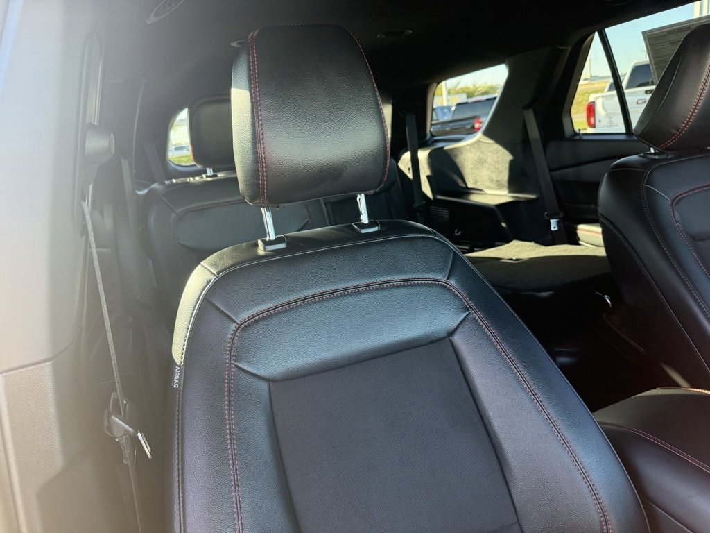 Used 2023 Ford Explorer ST-Line w/ Class IV Trailer Tow Package image 38