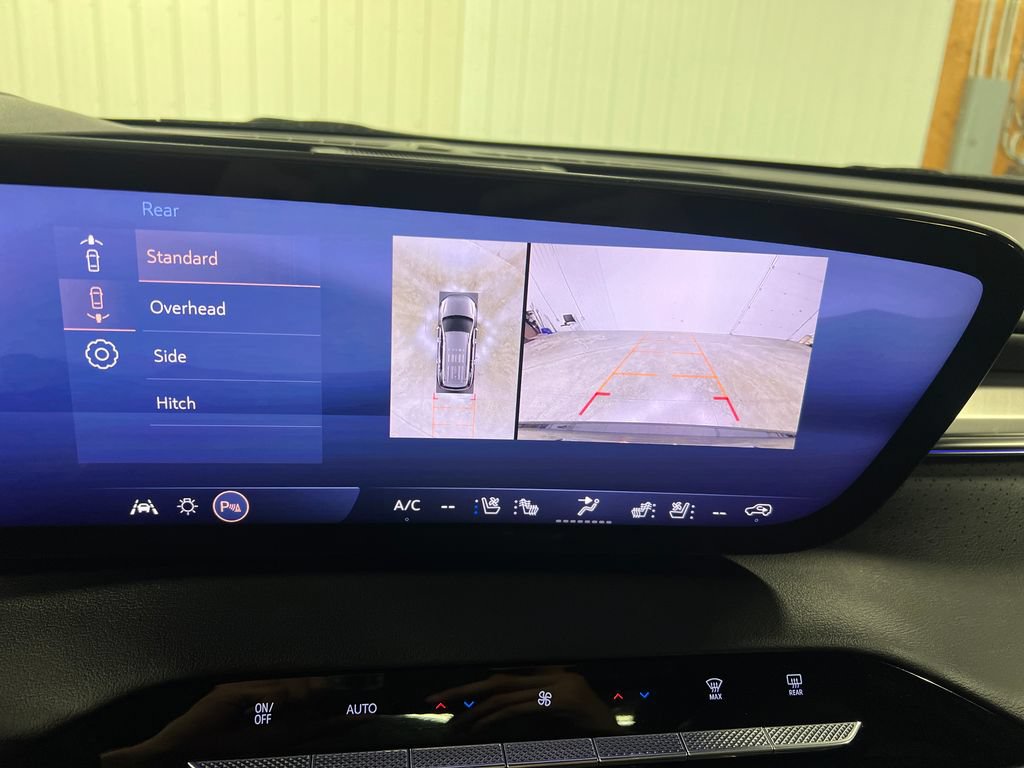 Certified 2025 Buick Enclave Avenir w/ Super Cruise Package AWD/4WD image 25