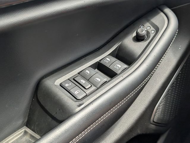 Used 2021 Jeep Grand Cherokee L Laredo AWD/4WD image 26