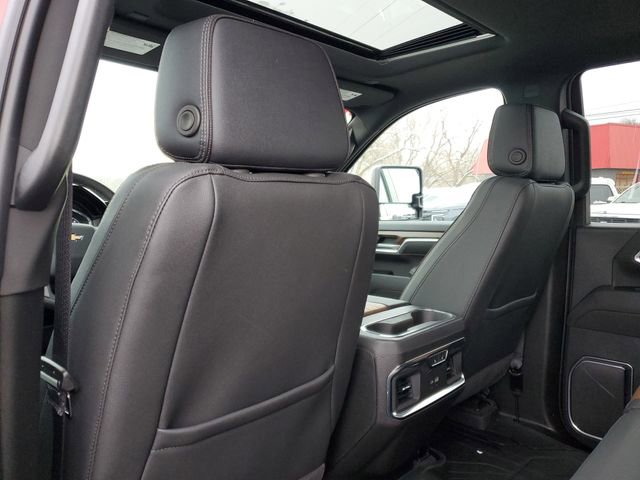 Used 2025 Chevrolet Silverado 2500 High Country w/ High Country Premium Package image 28