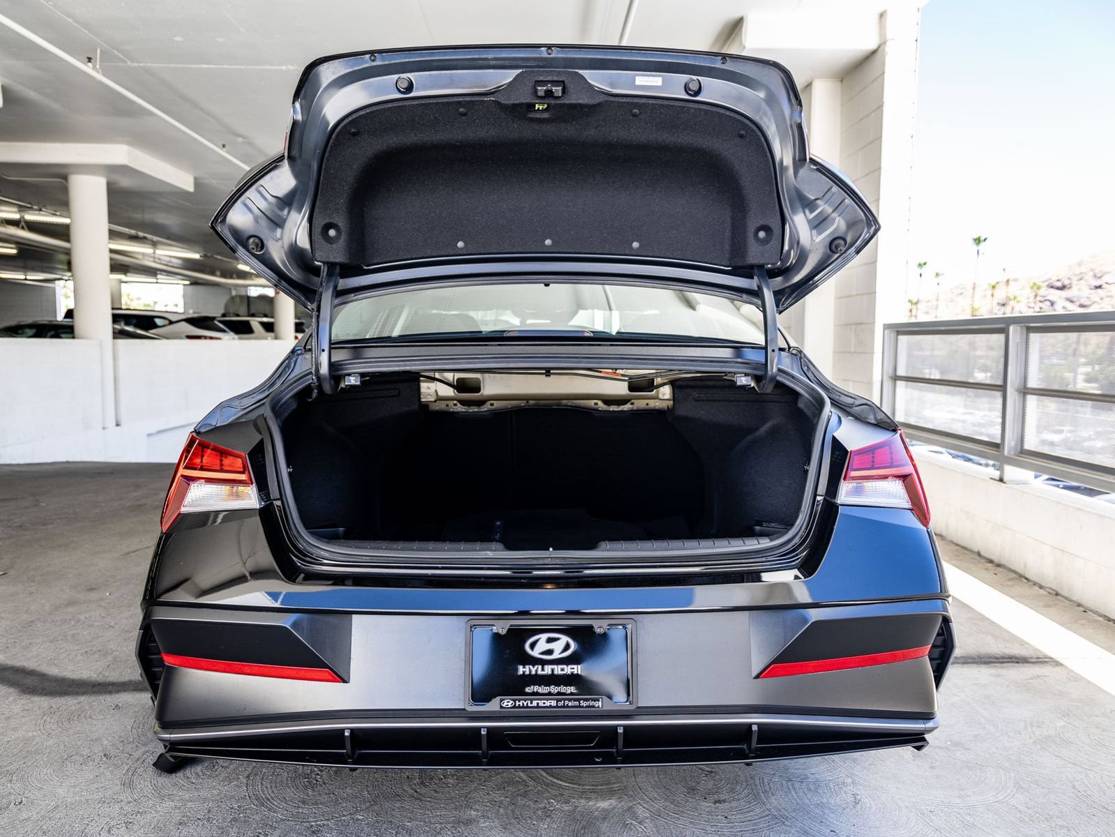 Used 2025 Hyundai Elantra SEL FWD image 22